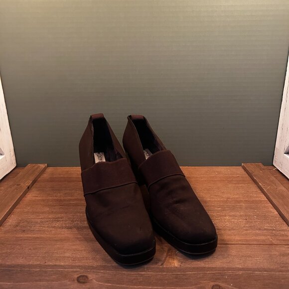 Donald J Pliner Womens Loafer Brown Fabric Block Heels Square Toe Slip On 7.5 - Picture 3 of 10